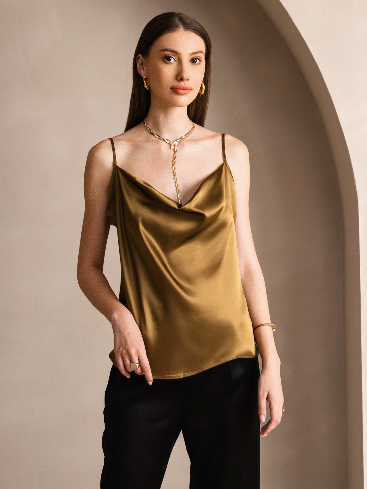 Rosstef 19Momme Süt Sövgüler Cowl Neck Camisoles