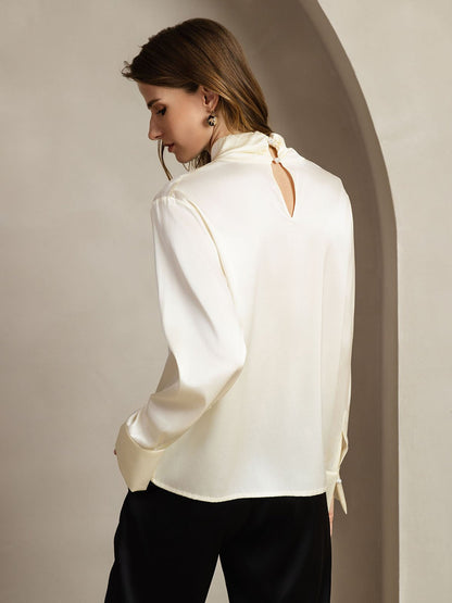 Rosstef 19Momme Silk Keyhole Neck Blouse with Pearl Buttons