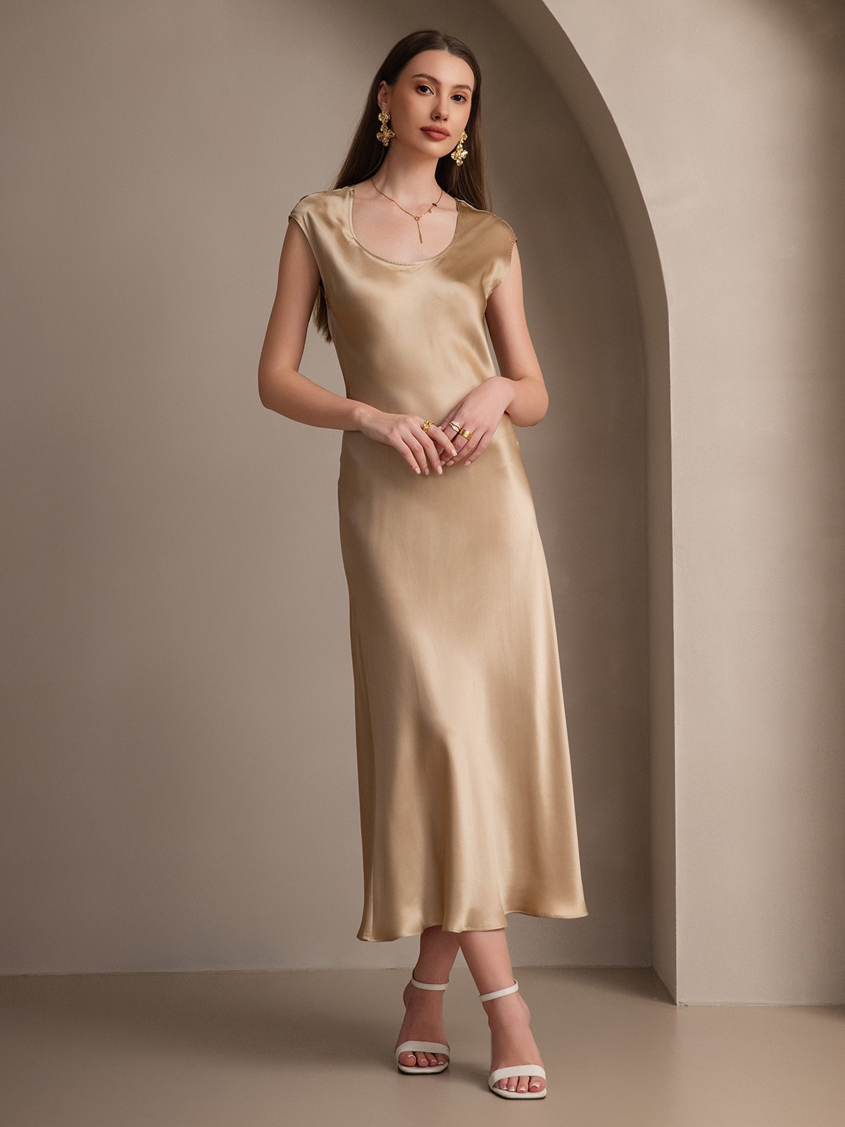 Rosstef 19Momme Silk Cap Sleeve Round Neck Midi Dress