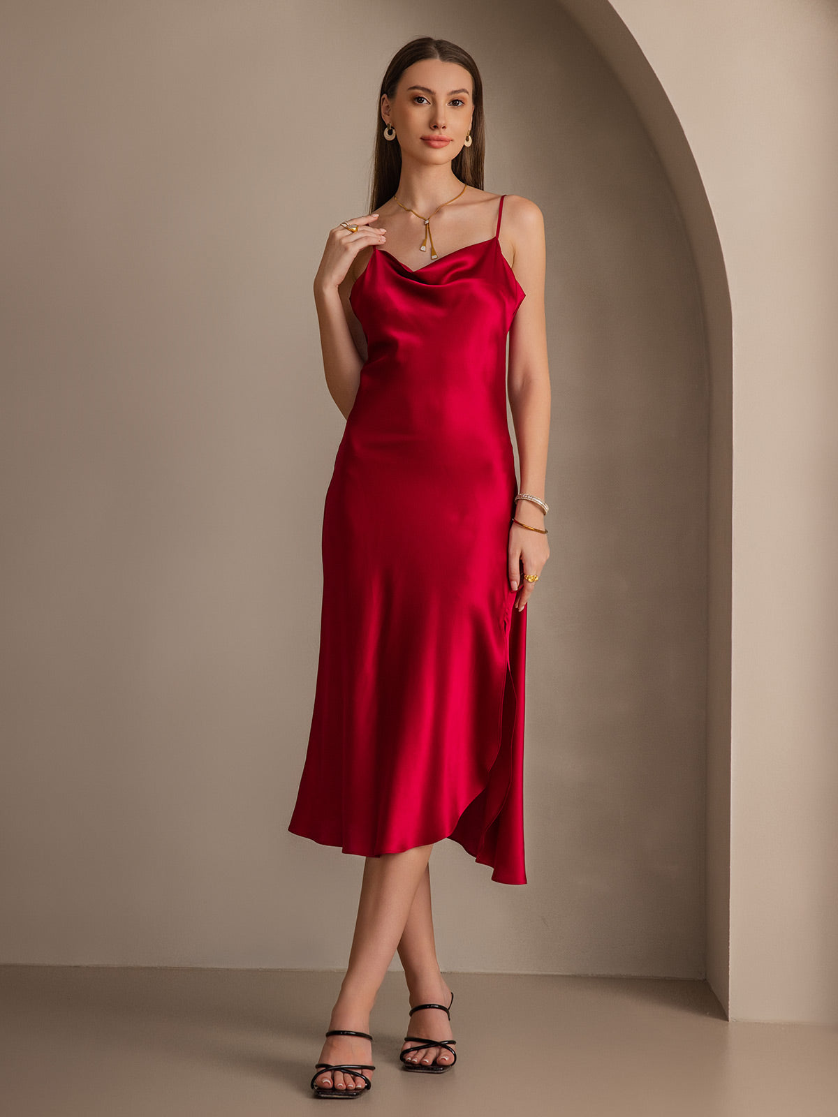 Rosstef Pure Slik Spageti Kolsuz Midi Gown ile Çizme Tasarımı
