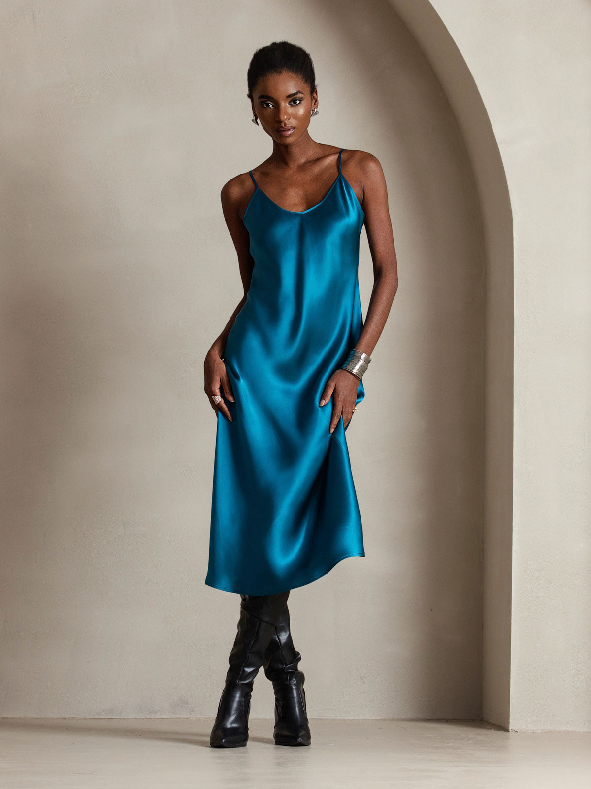 Rosstef 100% Mulberry Silk Spaghetti Strap V Neck Midi Dress